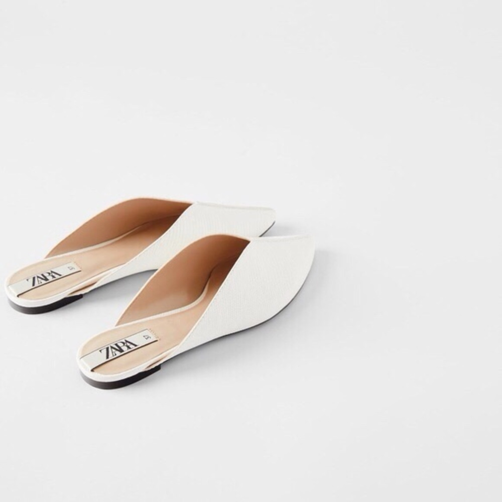 Zara Minimalist White Animal Embossed Mule Flats 6 - Picture 3 of 12